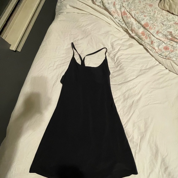 Outdoor voices exercise dress in black - Picture 4 of 5